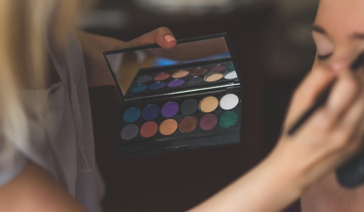 Makeup Artist