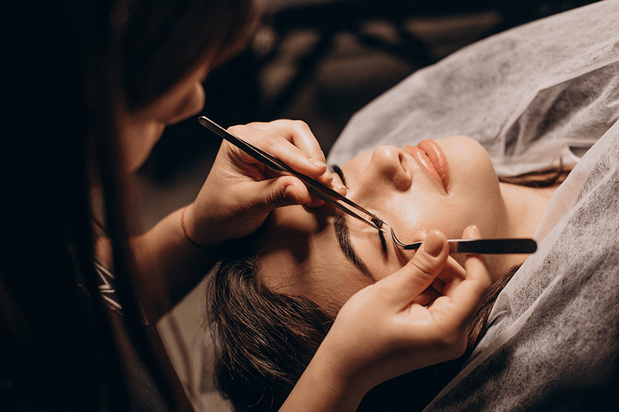 DIY Vs Professional Eyelash Extension: What’s Best?