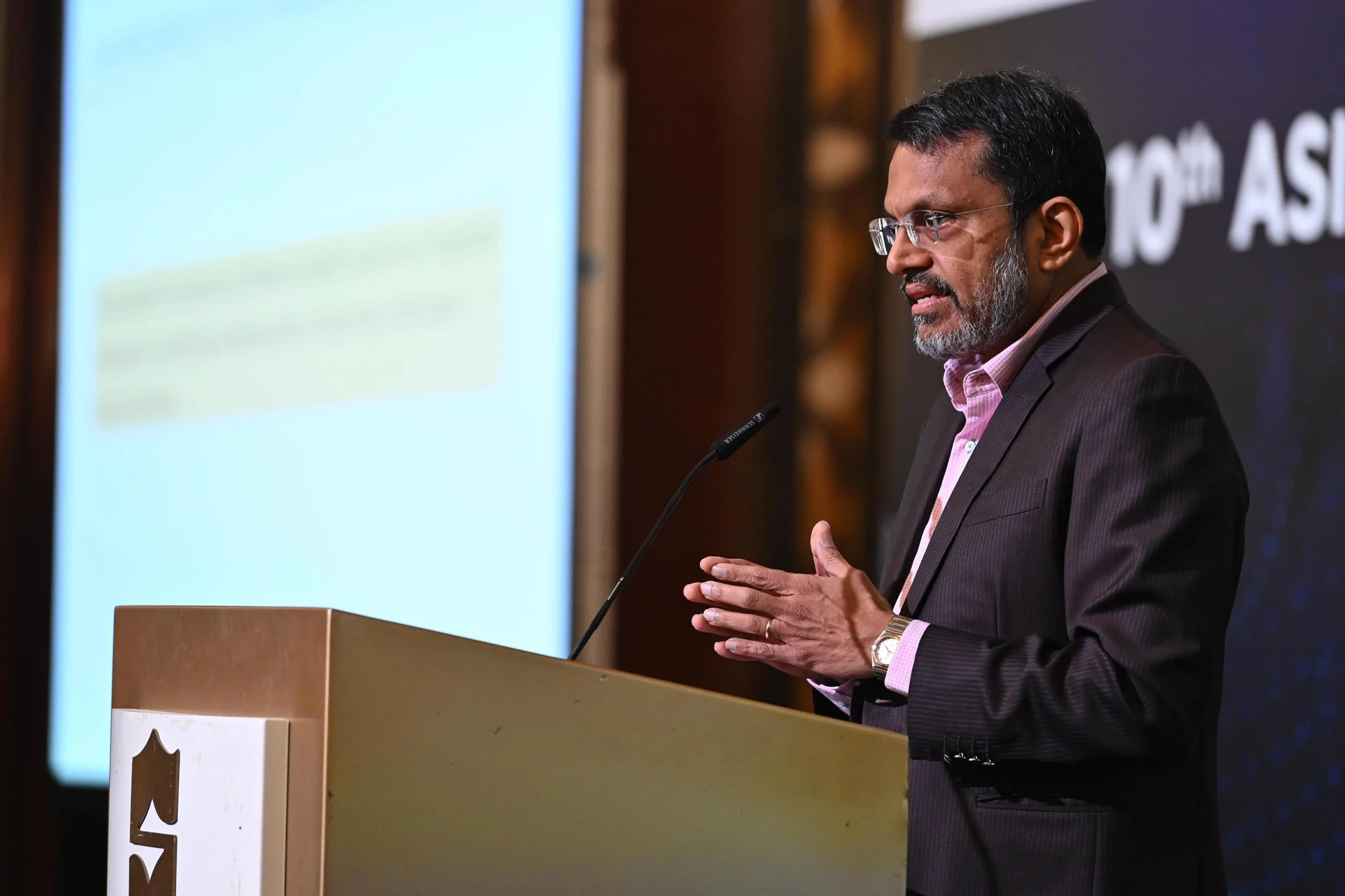 Singapore’s first Ambassador for Climate Action Will be Ravi Menon.